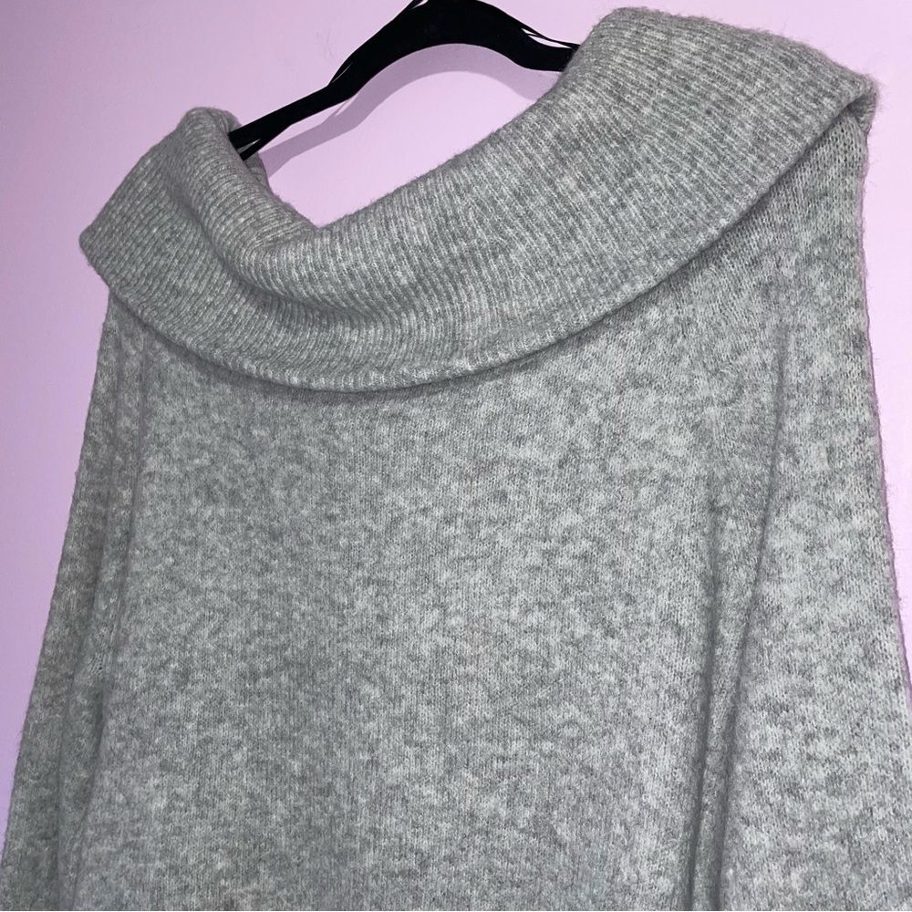 H&M Off Shoulder Cowl Neck Sweater Women S Oversized Cozy Wool Normcore Preppy - Picture 7 of 8